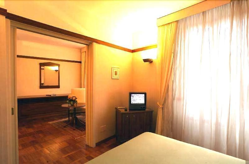 Hotel&Ristorante Miramonti Palazzo Storico Rieti Exterior photo