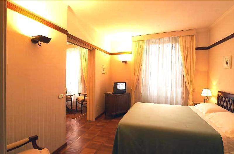 Hotel&Ristorante Miramonti Palazzo Storico Rieti Exterior photo