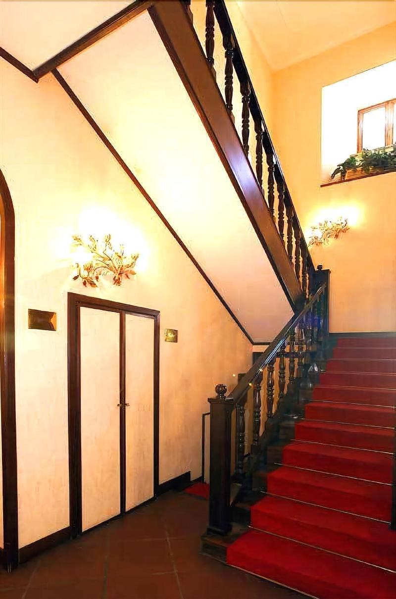 Hotel&Ristorante Miramonti Palazzo Storico Rieti Exterior photo