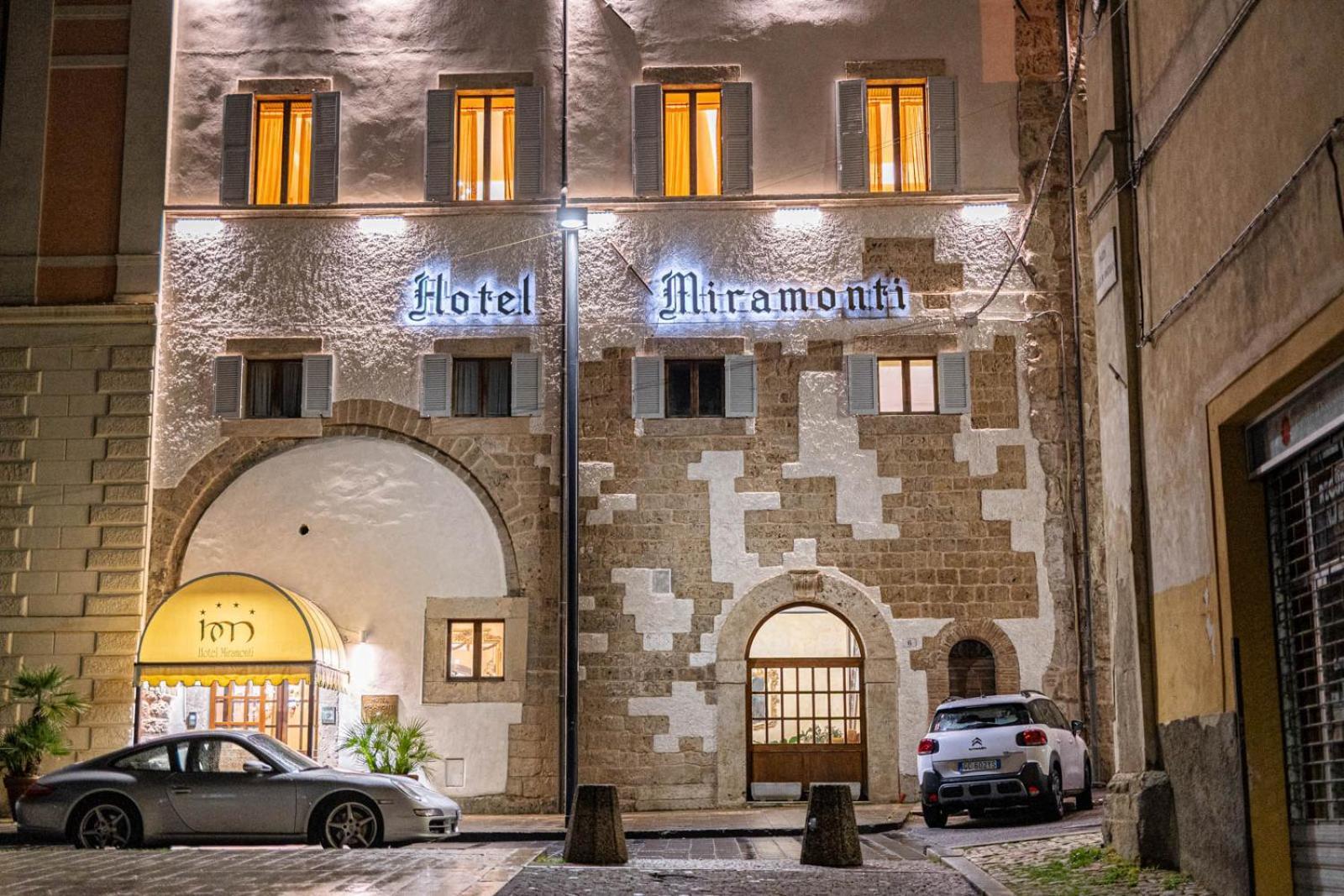 Hotel&Ristorante Miramonti Palazzo Storico Rieti Exterior photo